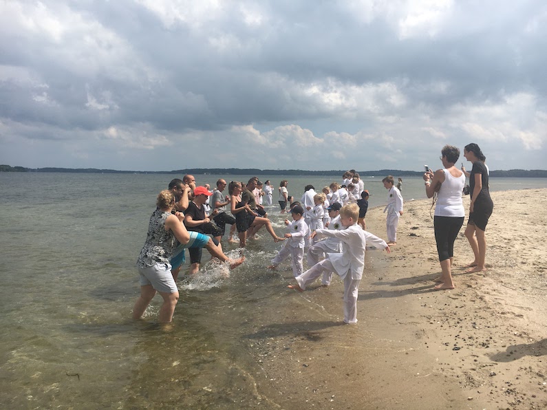 Karate i vandkanten